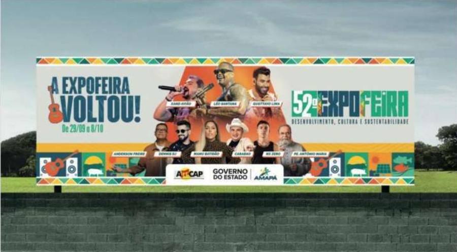 Outdoor da 52ª Expofeira com as atrações e a marca da AMCAP